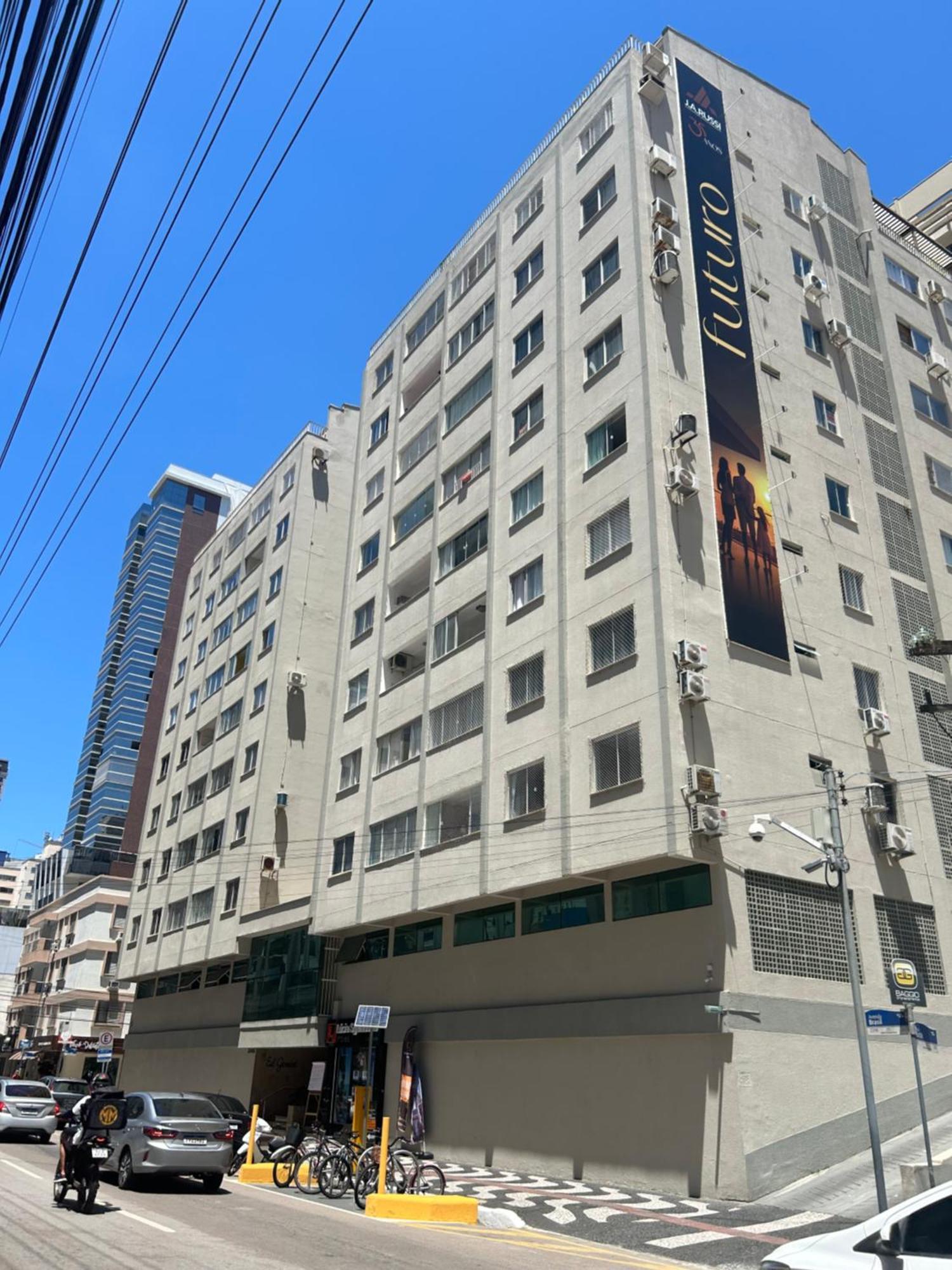Otimo Apto 2 Quartos, Av. Brasil, De Frente, Quadra Mar. Apartamento Balneario Camboriu